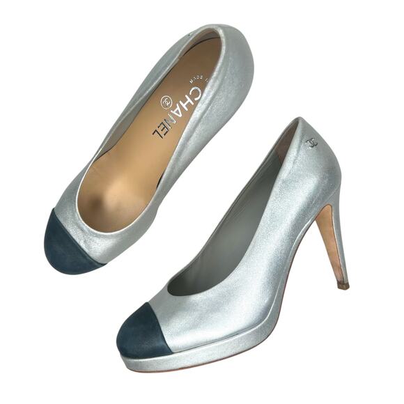 CHANEL Silver Cap Toe Platform Pump Size 38.5 Box & Dust Bags - Picture 1 of 12
